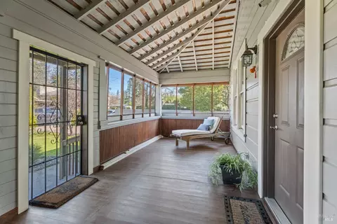 611 Holden St, Ukiah, CA 95482 photo 4