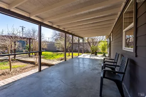 611 Holden St, Ukiah, CA 95482 photo 30