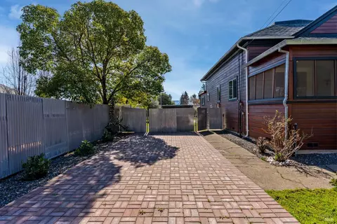 611 Holden St, Ukiah, CA 95482 photo 46