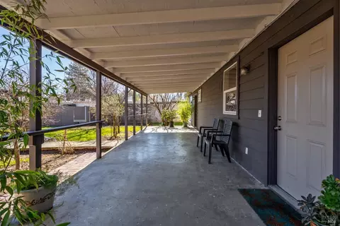 611 Holden St, Ukiah, CA 95482 photo 22