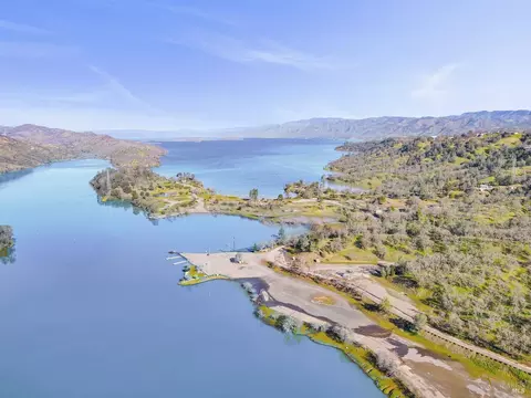 1016 Eastridge Dr, Napa, CA 94558
