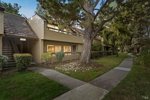 275 Tradewinds Dr #11, San Jose, CA 95123
