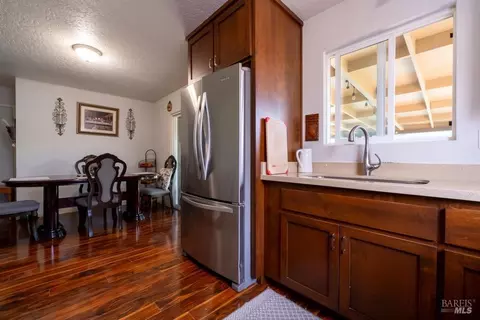 564 Park Glen Dr, Windsor, CA 95492 photo 9