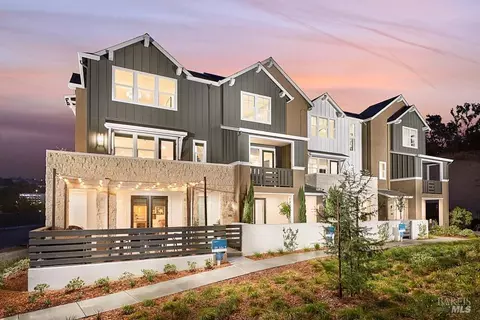 438 Semillon Ln, Santa Rosa, CA 95403