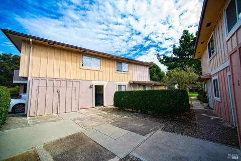 237 Bahia Pl, San Rafael, CA 94901