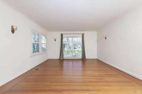 1503 Illinois St, Vallejo, CA 94590 photo 8