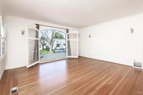 1503 Illinois St, Vallejo, CA 94590 photo 6