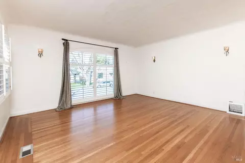 1503 Illinois St, Vallejo, CA 94590 photo 7