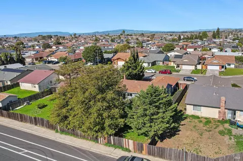129 Carnation Cir, Vallejo, CA 94589 photo 42