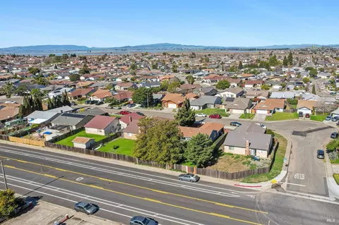 129 Carnation Cir, Vallejo, CA 94589 photo 41