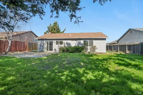 129 Carnation Cir, Vallejo, CA 94589 photo 29