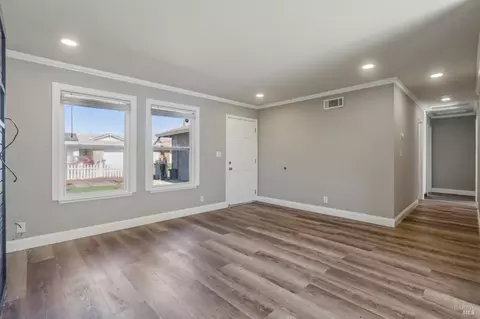 129 Carnation Cir, Vallejo, CA 94589 photo 10