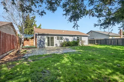 129 Carnation Cir, Vallejo, CA 94589 photo 28