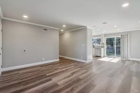 129 Carnation Cir, Vallejo, CA 94589 photo 9