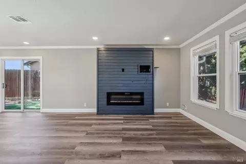 129 Carnation Cir, Vallejo, CA 94589 photo 8