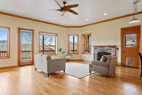Living - 14950 Ridgeview Rd, Willits, CA 95490 photo 1 of 3