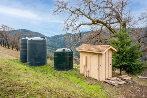 Exterior - 14950 Ridgeview Rd, Willits, CA 95490 photo 11 of 23