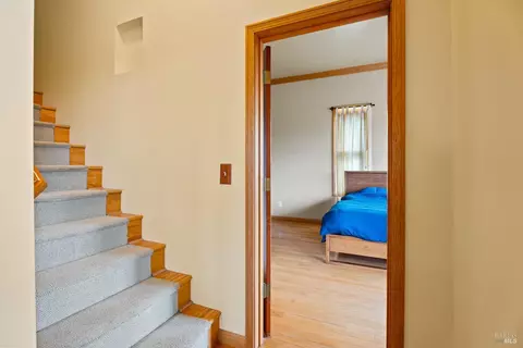 Entry Way - 14950 Ridgeview Rd, Willits, CA 95490 photo 2 of 2