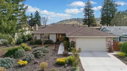 6722 Fairfield Dr, Santa Rosa, CA 95409