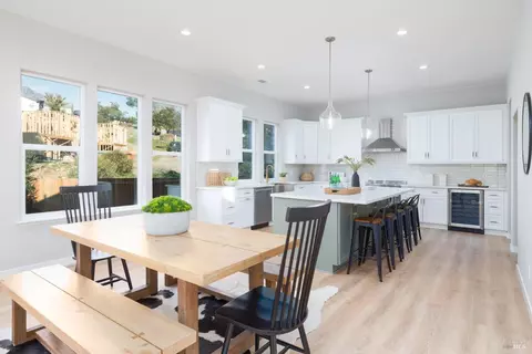 3730 Cannes Pl, Santa Rosa, CA 95403