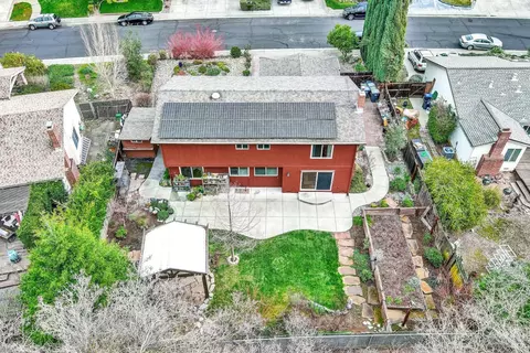 View/Area - 3537 Springfield Dr, Fairfield, CA 94534 photo 6 of 8