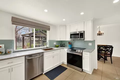 Kitchen - 3537 Springfield Dr, Fairfield, CA 94534 photo 8 of 8