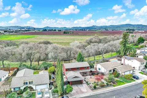 View/Area - 3537 Springfield Dr, Fairfield, CA 94534 photo 1 of 8