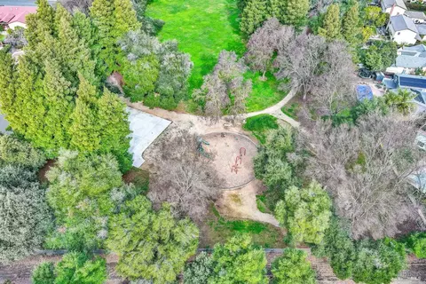 View/Area - 3537 Springfield Dr, Fairfield, CA 94534 photo 8 of 8
