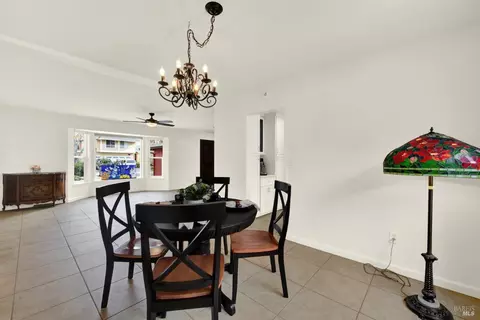 Dining - 3537 Springfield Dr, Fairfield, CA 94534 photo 2 of 2