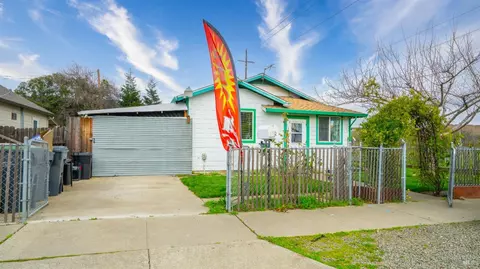 208 Jackson St, Fairfield, CA 94533 photo 5
