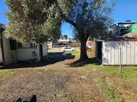 Exterior - 303 Lemon St, Vallejo, CA 94590 photo 3 of 8