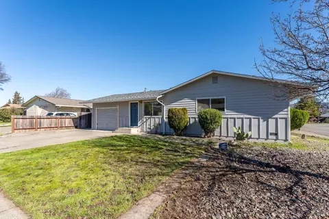1461 Sauterne Pl, Ukiah, CA 95482