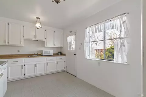 155 Lakewood Ave, Vallejo, CA 94591 photo 10