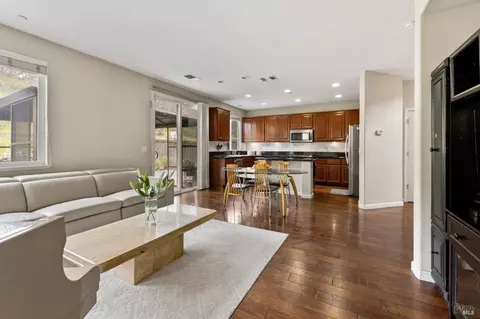 607 Citrine Cir E, Fairfield, CA 94534 photo 9