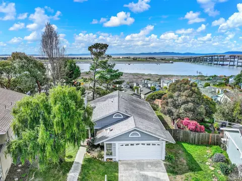 233 Voyager Dr, Vallejo, CA 94590 photo 2