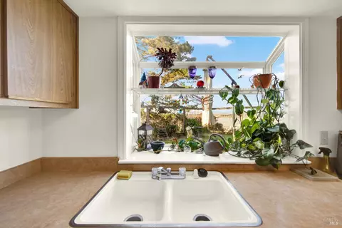 233 Voyager Dr, Vallejo, CA 94590 photo 18