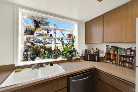 233 Voyager Dr, Vallejo, CA 94590 photo 17