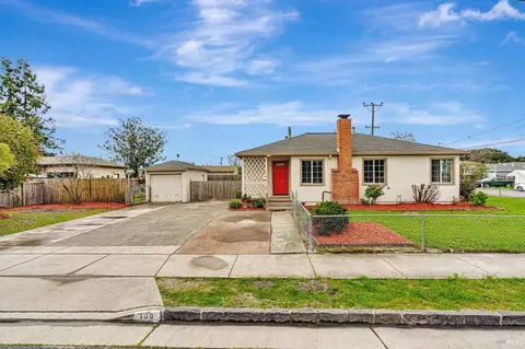 100 Payran St, Petaluma, CA 94952