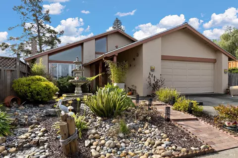 520 Cambridge Dr, Benicia, CA 94510
