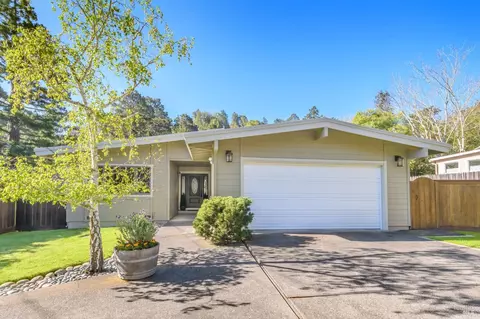 525 Pineo Ave, Mill Valley, CA 94941 photo 2