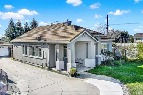 1796 Carswell Ct, Suisun City, CA 94585