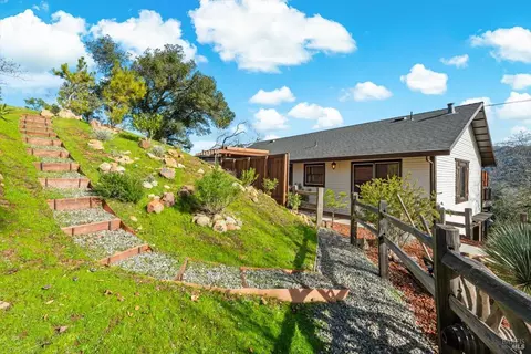 Exterior - 26 Sorrell Ct, Napa, CA 94558 photo 21 of 36