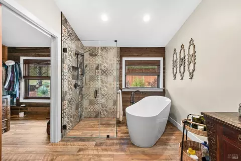 Bath - 26 Sorrell Ct, Napa, CA 94558 photo 1 of 5
