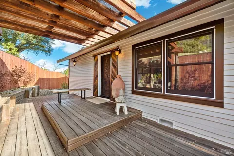 Exterior - 26 Sorrell Ct, Napa, CA 94558 photo 5 of 36