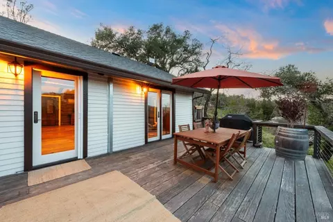 Exterior - 26 Sorrell Ct, Napa, CA 94558 photo 33 of 36