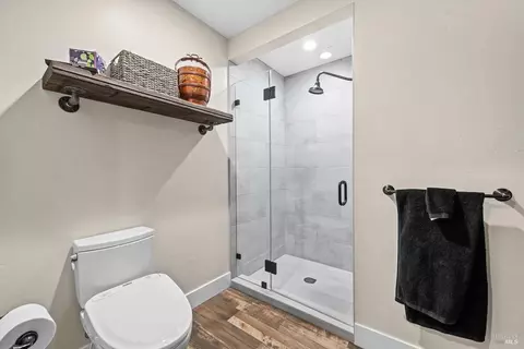 Bath - 26 Sorrell Ct, Napa, CA 94558 photo 5 of 5