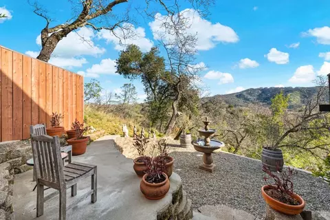 Exterior - 26 Sorrell Ct, Napa, CA 94558 photo 9 of 36