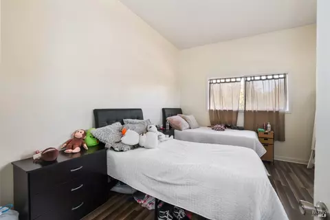 Bedroom - 9211 Boyce Rd, Winters, CA 95694 photo 4 of 5