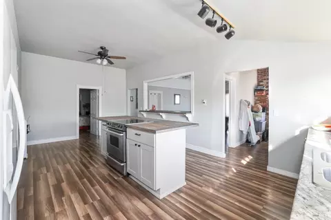 Entry Way - 9211 Boyce Rd, Winters, CA 95694 photo 1 of 4