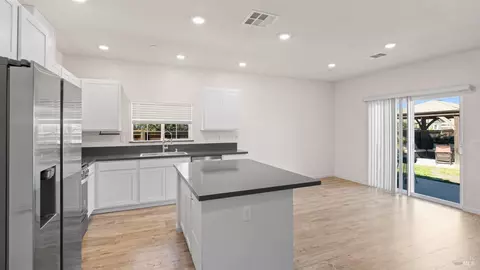 990 Camelia Dr, Dixon, CA 95620 photo 17